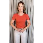 T-shirt Feminina Manguinha Bordada Delicada - Goiaba - Cod 512