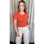 T-shirt Feminina Manguinha Bordada Delicada - Goiaba - Cod 512