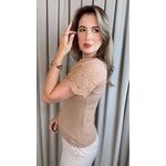 T-shirt Feminina Com Detalhe Na Manga - Nude - Cod 320