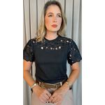 T-Shirt Feminina Bordada Flores Elegância e Delicadeza - Preto - Cod 237