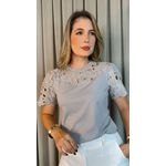 T-Shirt Feminina Bordada Flores Elegância e Delicadeza - Cinza - Cod 237 