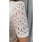 T-shirt Feminina Com Detalhe Na Manga Bordada - Off Whitel - Cod 542