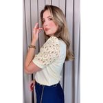 T-shirt Feminina Com Detalhe Na Manga Bordada - Amarela - Cod 542