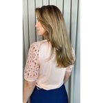 T-shirt Feminina Com Detalhe Na Manga Bordada - Rosa - Cod 542