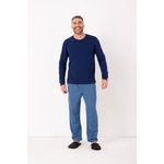 Pijama em Moletinho com Blusa Lisa e Calça Estampada