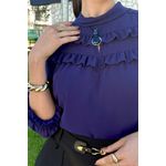 Blusa de Crepe com Babados Horizontais