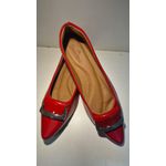 Sapatilha Vermelha com Fivela