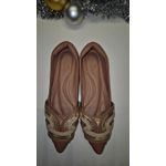 Sapatilha Marrom com entrelaçado dourado