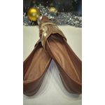 Sapatilha Marrom com entrelaçado dourado