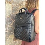 Mochila Matelassê Couro Legítimo Preta