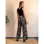Calça Bordada