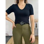 Tshirt Canelada Decote V - Preta