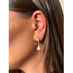 BRINCO ARGOLA PINGENTE TRIANGULO CRAVEJADO BANHADO A OURO