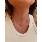 CHOKER TREVOS RESINADOS MARROM BANHADA A OURO