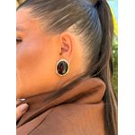 BRINCO BOHO CHAPA OVAL ORGANIC MARROM BANHADO A OURO