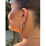 BRINCO ARGOLA OVAL BOLD BANHADO A RÓDIO BRANCO