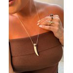 COLAR LONGO BOHO PINGENTE DENTE MARFIM BANHADO A OURO 