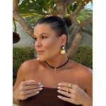 COLAR COURINHO BOHO PRETO E ZEBRA BANHADO A OURO 
