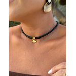 COLAR COURINHO BOHO PRETO E ZEBRA BANHADO A OURO 
