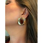 BRINCO BOHO CHAPA RESINADA MARROM BANHADO A OURO 