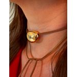 CORDÃO COURO BOHO CAFÉ E PINGENTE ORGÂNICO BANHADO A OURO