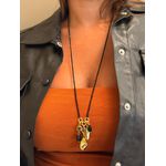 COLAR LONGO BOHO PATUÁ CRISTAIS PRETOS BANHADO A OURO
