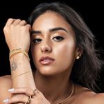 BRINCO EAR HOOK GOTA BANHADO A OURO