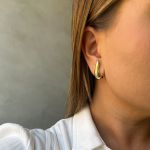 BRINCO EAR HOOK GOTA BANHADO A OURO