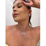 PINGENTE MENINO CRAVEJADO BANHADO A RÓDIO BRANCO