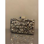 CLUTCH MARTELADA PRATEADA