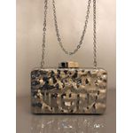 CLUTCH MARTELADA PRATEADA
