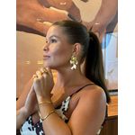 BRINCO CHAPAS REDONDAS PENDENTES BANHADO A OURO