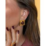 BRINCO BOHO CHAPA QUADRADA MARROM BANHADO A OURO