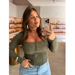 CORDÃO COURO BOHO CARAMELO CANUTILHO BANHADO A RÓDIO BRANCO