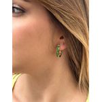BRINCO ARGOLA OVAL ESMERALDA BANHADO A OURO 