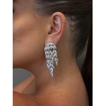BRINCO PENDENTE FOLHAS CRAVEJADAS BANHADO A RODIO BRANCO