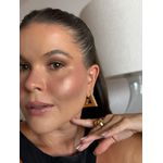 BRINCO ARGOLA TRIANGULAR TREND BANHADO A OURO