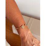 BRACELETE TREVO CRAVEJADO E PONTO DE LUZ BANHADO A OURO 