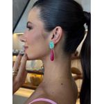 BRINCO ORGANIC RESINADO VERDE ÁGUA E FUCSIA BANHADO A OURO