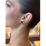 BRINCO TREVO RESINADO PRETO BANHADO A OURO