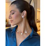 BRINCO TREVO RESINADO BRANCO BANHADO A OURO