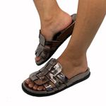 Papete Feminina Rasteira Com Tiras Entrelaçadas 182144 Cristal Prata Velho