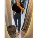 Calça jeans risca de giz