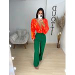 Calça flare alfaiataria verde