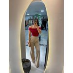 Calça alfaiataria risca de giz nude