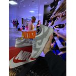 TENIS NIKE DUNK LOW - BRANCO/ CINZA