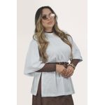 CAMISETA EFFE CAMILA BRANCA COM ABERTURA