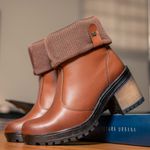 Bota Coturno Feminino Com Cano De Meia Canelada E Salto Médio ELT 9731B- Castanho