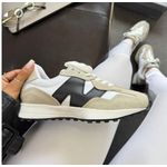 Tenis NB 327 BRANCO COM PRETO