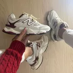 Tenis NB Off Com Vermelho
